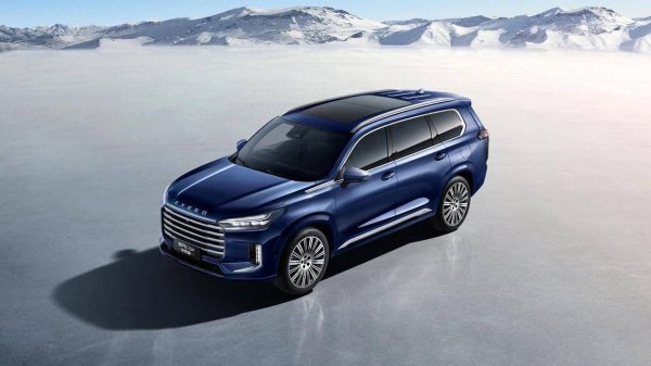 中国配资网开户 奇瑞造了台“揽胜”，长超5米，油耗1.5L，续航1300km，才17.79万